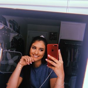 Meet your Posher, Annie